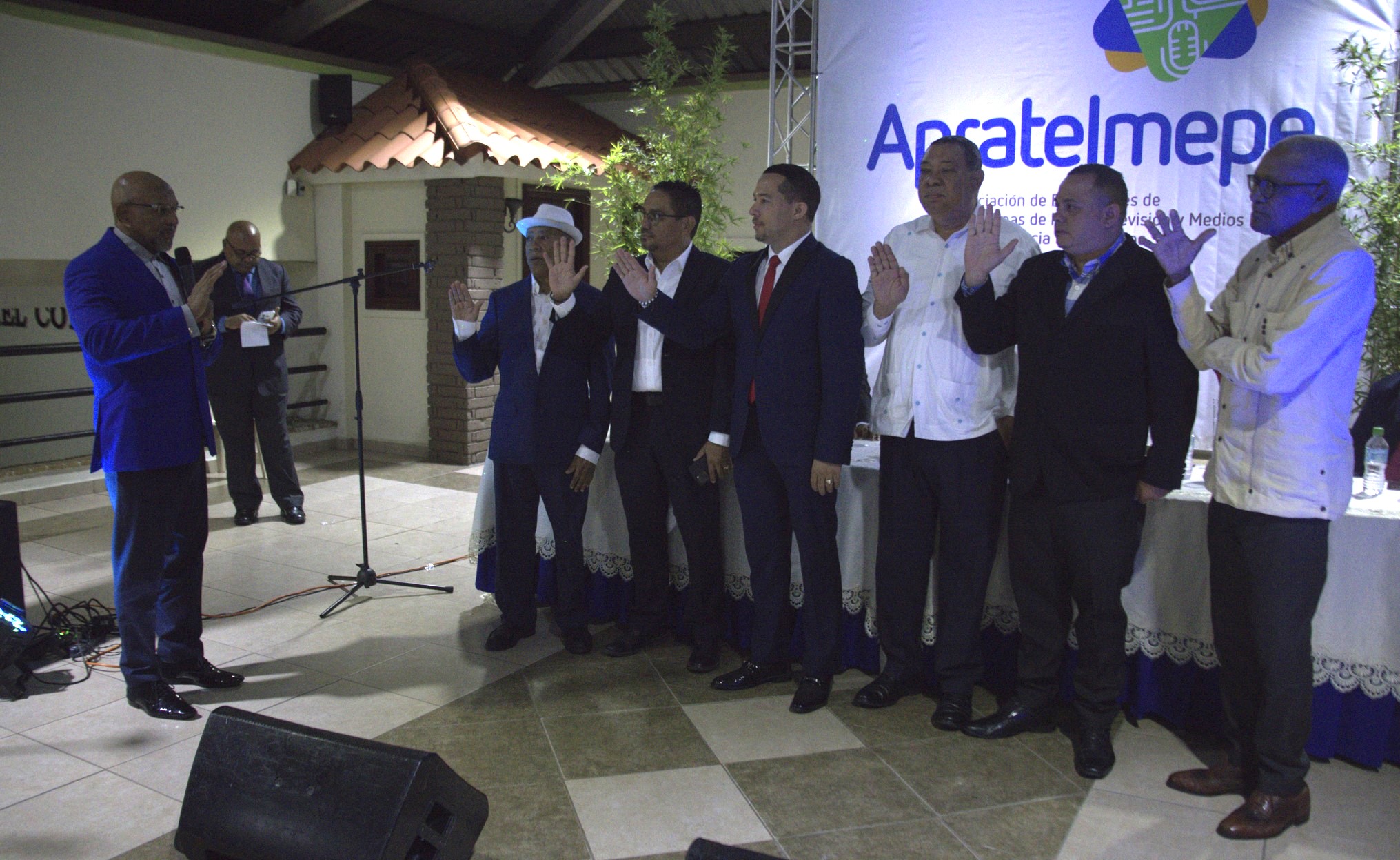 Juramentación de la nueva directiva de APRATELMEPE en Moca, provincia Espaillat