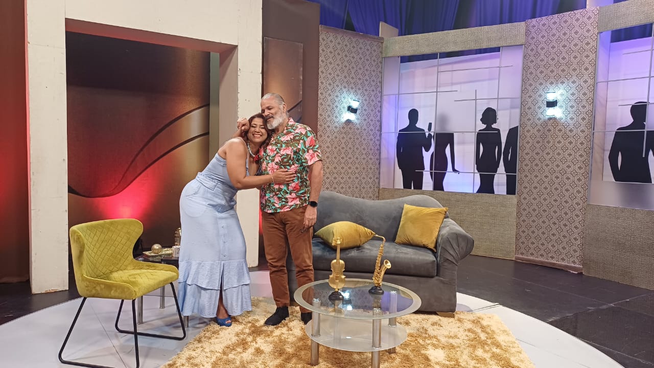 Carlos Alfredo es nuestro invitado en Fiestas y Personalidades para celebrar a los padres dominicanos