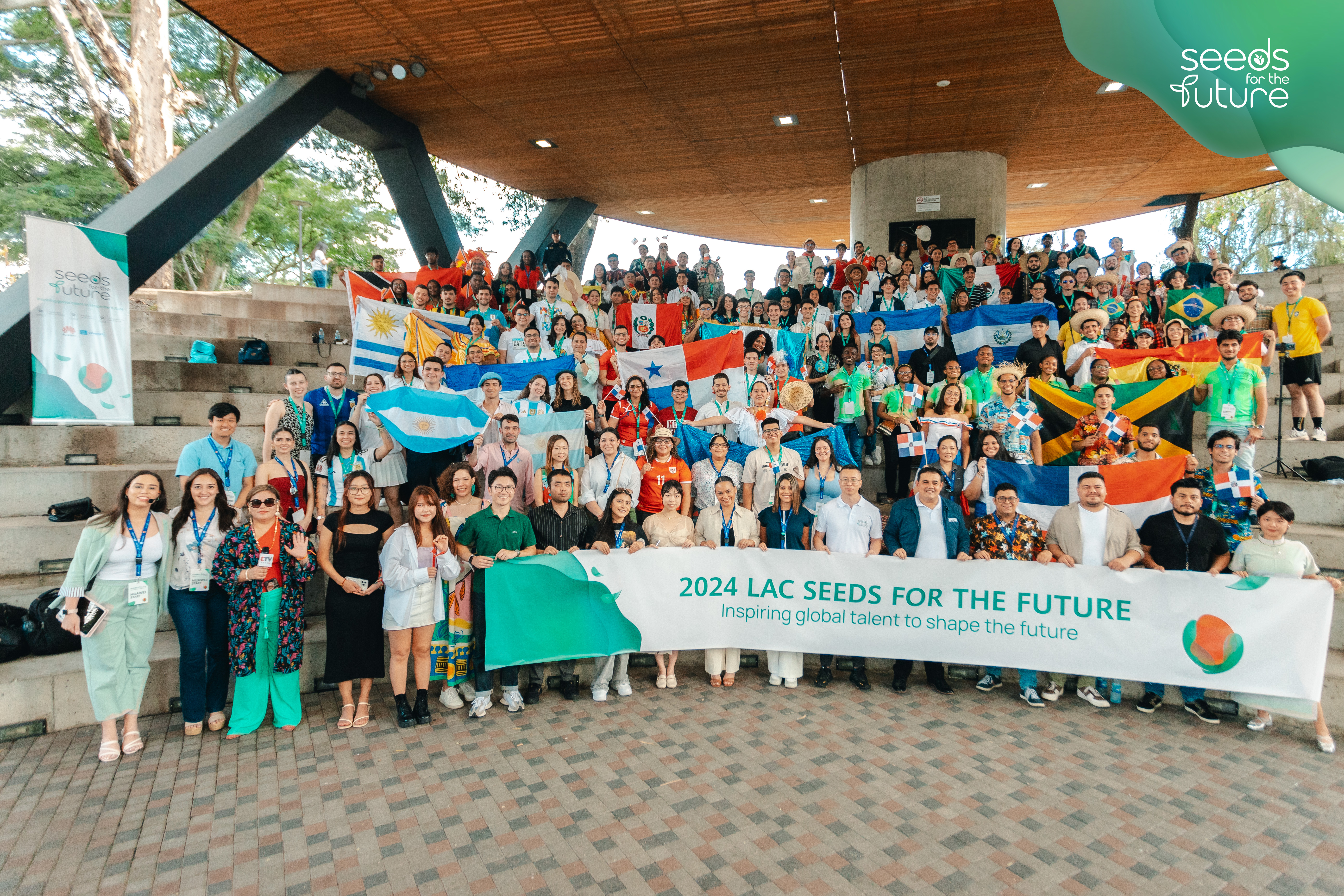 Gobierno de El Salvador, UNESCO y Huawei celebran exitosa Cumbre Semillas para el Futuro 2024