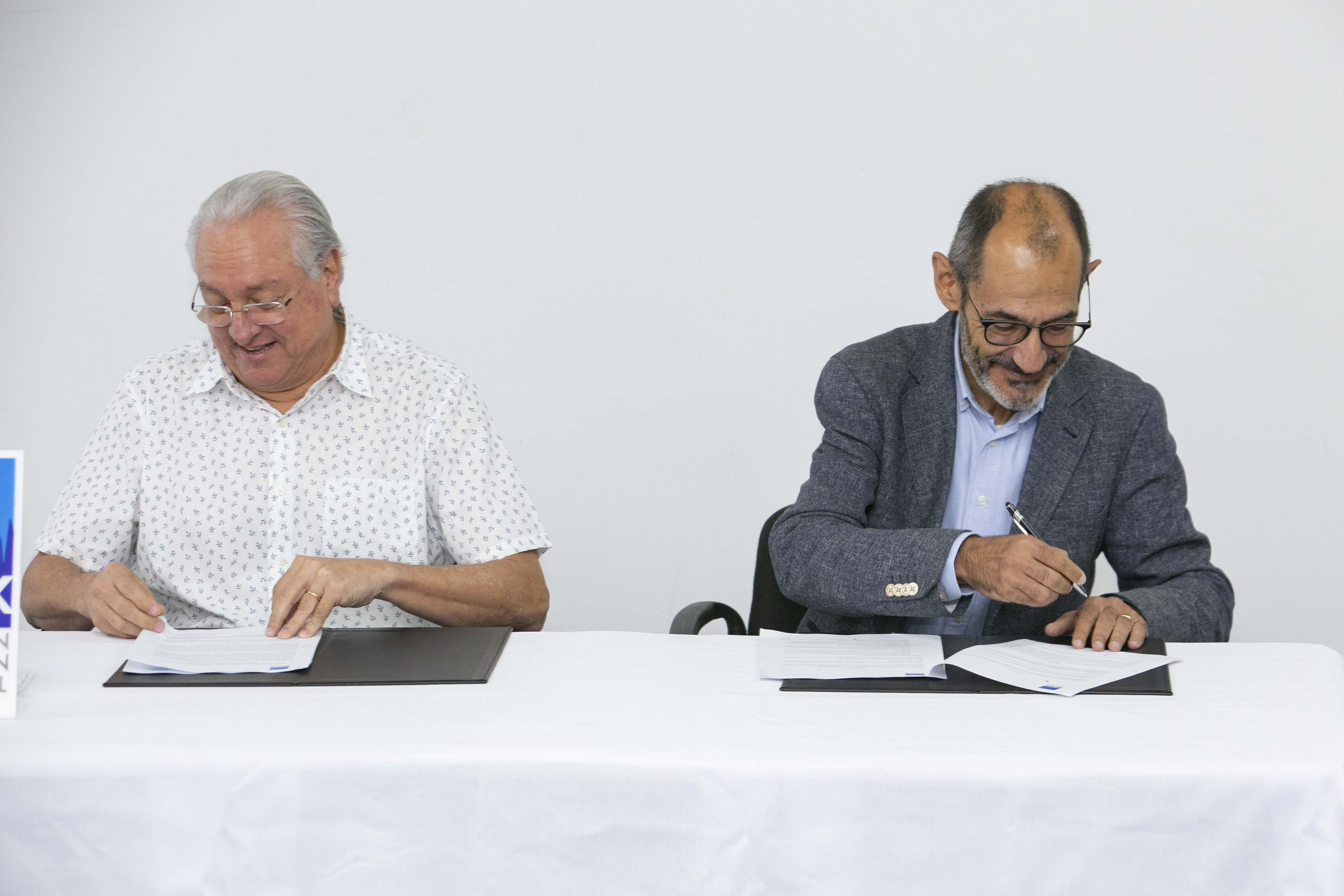 ICIL y Capex firman acuerdo de colaboración para fortalecer la educación y el desarrollo profesional en logística y comercio exterior