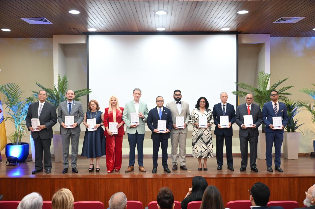 TC pone en circulación «Anuario Institucional 2023» y «Revista Dominicana de Derecho Constitucional»