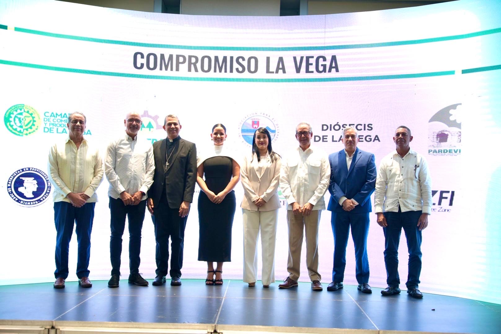 Cámara de Comercio y Producción de La Vega realiza cierre de gestión y juramenta junta directiva nueva vez presidida por la empresaria Odil Morilla