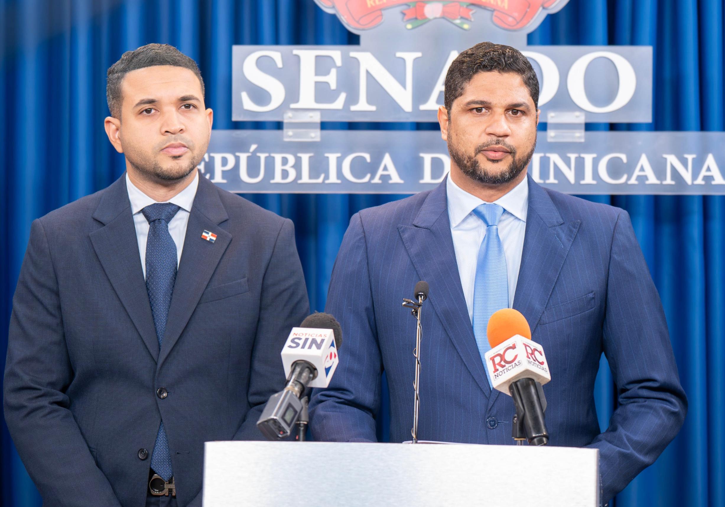 El Ministerio de la Juventud y el senador Gustavo Lara presentan proyecto de ley para el desarrollo laboral juveni
