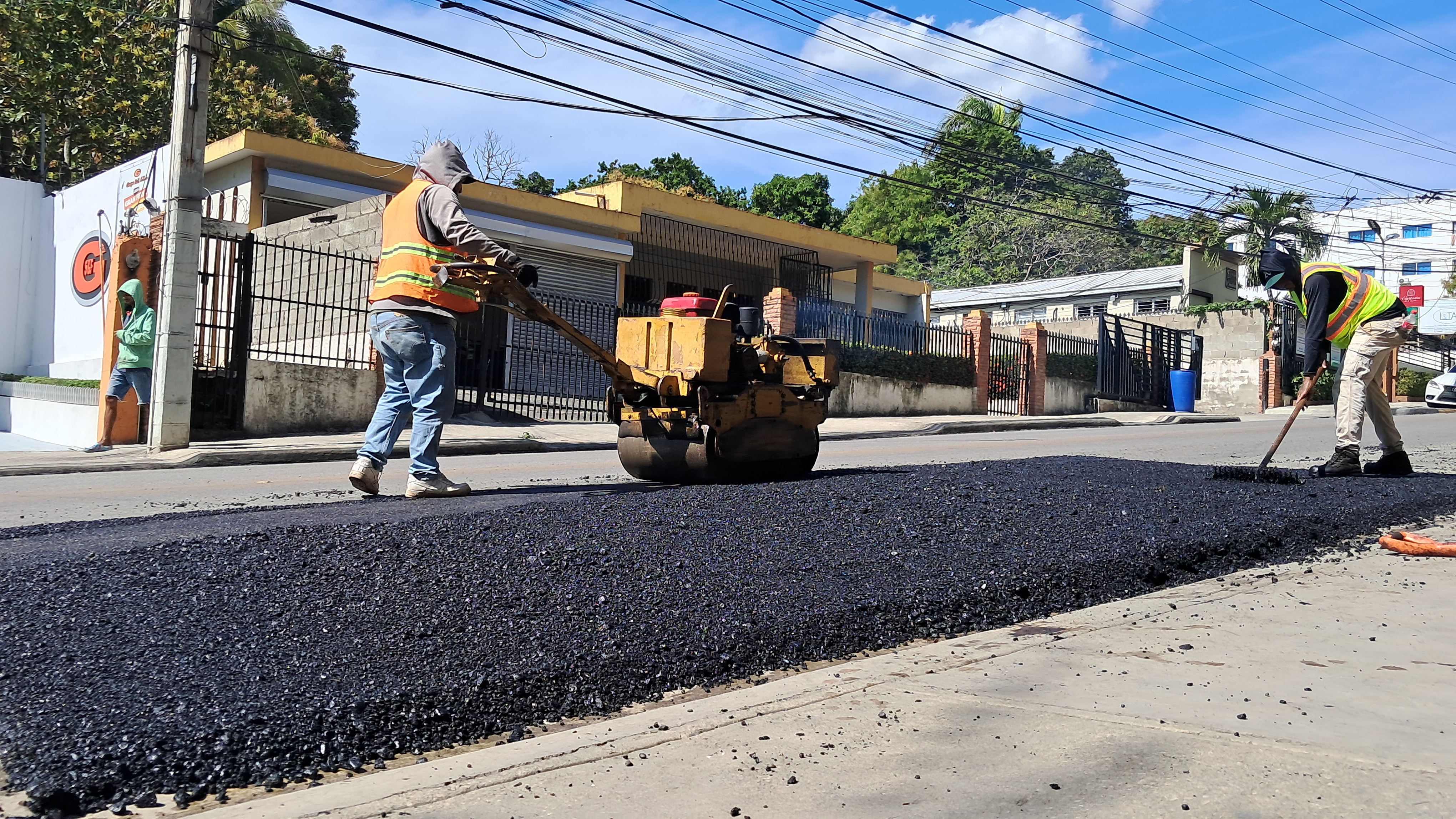 Coraasan desarrollo amplio programa de bacheo en zonas intervenidas