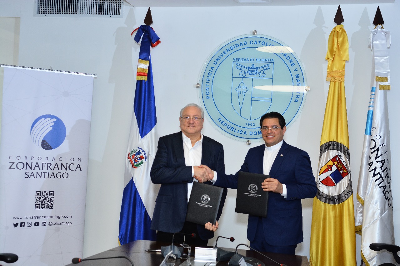PUCMM y Corporación Zona Franca Santiago proyectan internacionalizar las ingenierías dominicanas
