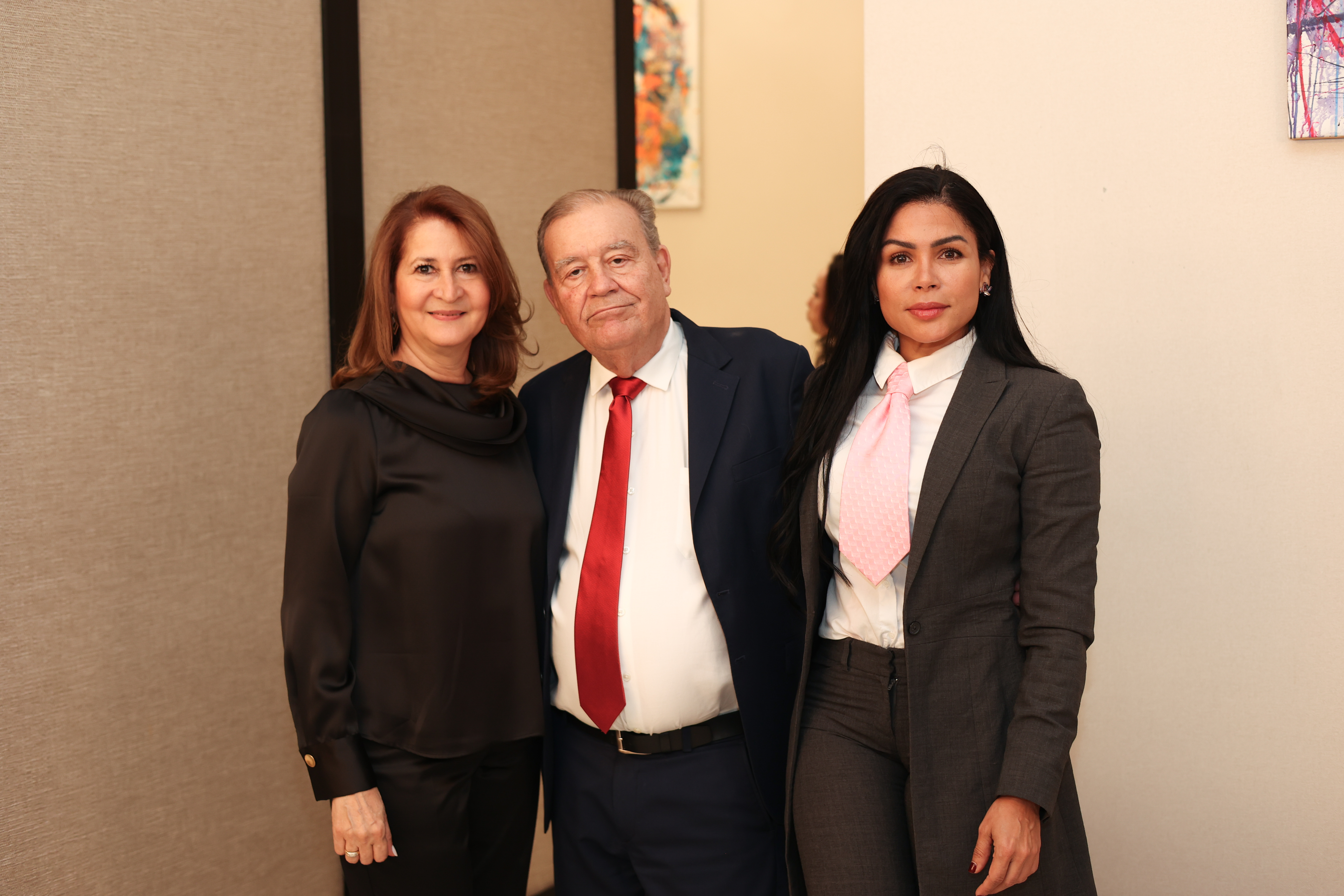 AC HOTEL SANTIAGO BY MARRIOTT® Y LA ARTISTA YUBO FERNÁNDEZ CELEBRAN EL DÍA INTERNACIONAL DE LA MUJER CON LA EXPOSICIÓN “TIME IS MONEY”