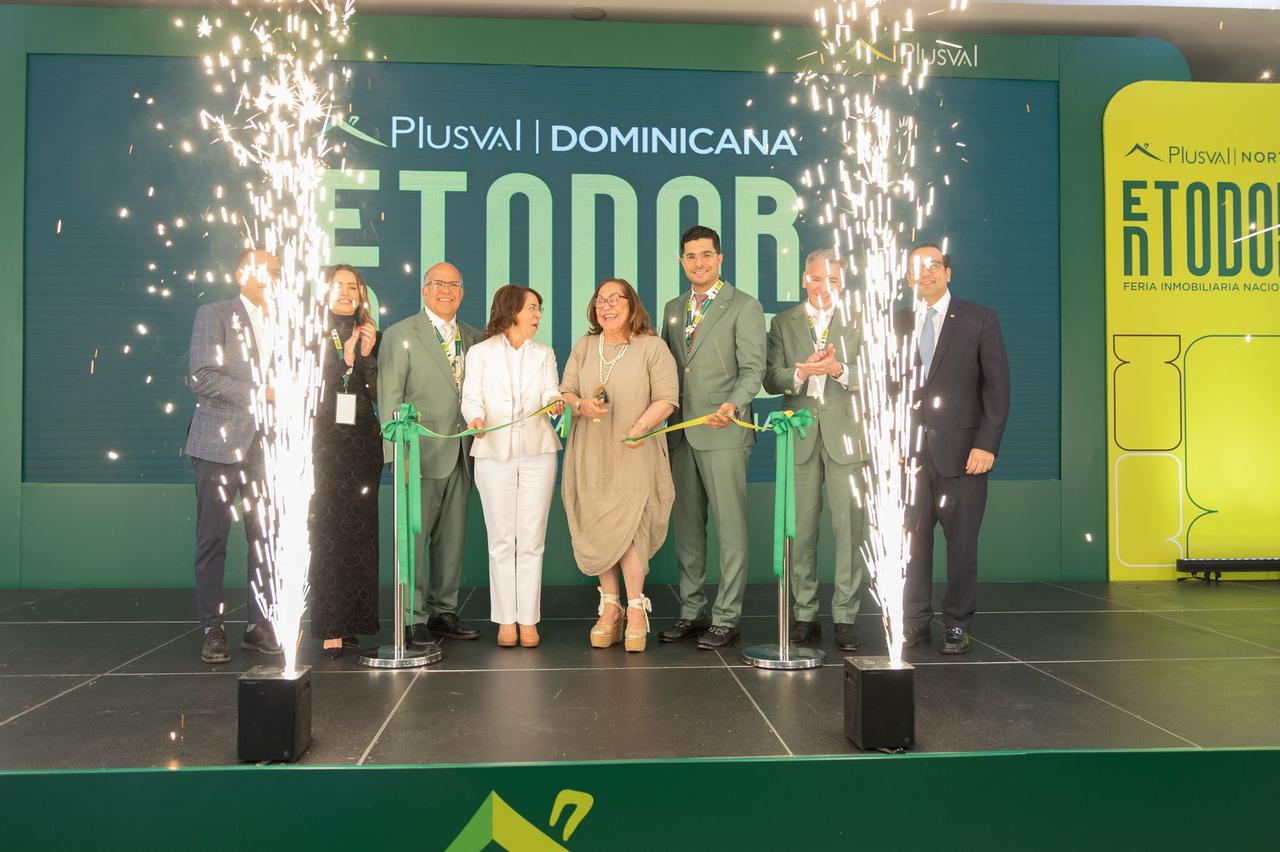 Inauguran con éxito 2da versión Feria Inmobiliaria Nacional Plusval En Todo RD - Zona Norte