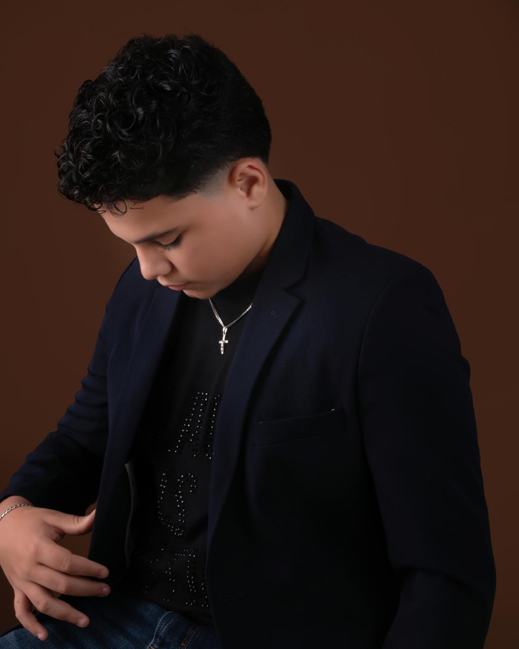 "In Memoriam" el tributo de Robert Guzmán "La Voz" a los seres queridos que se han ido pero que siempre recordaremos