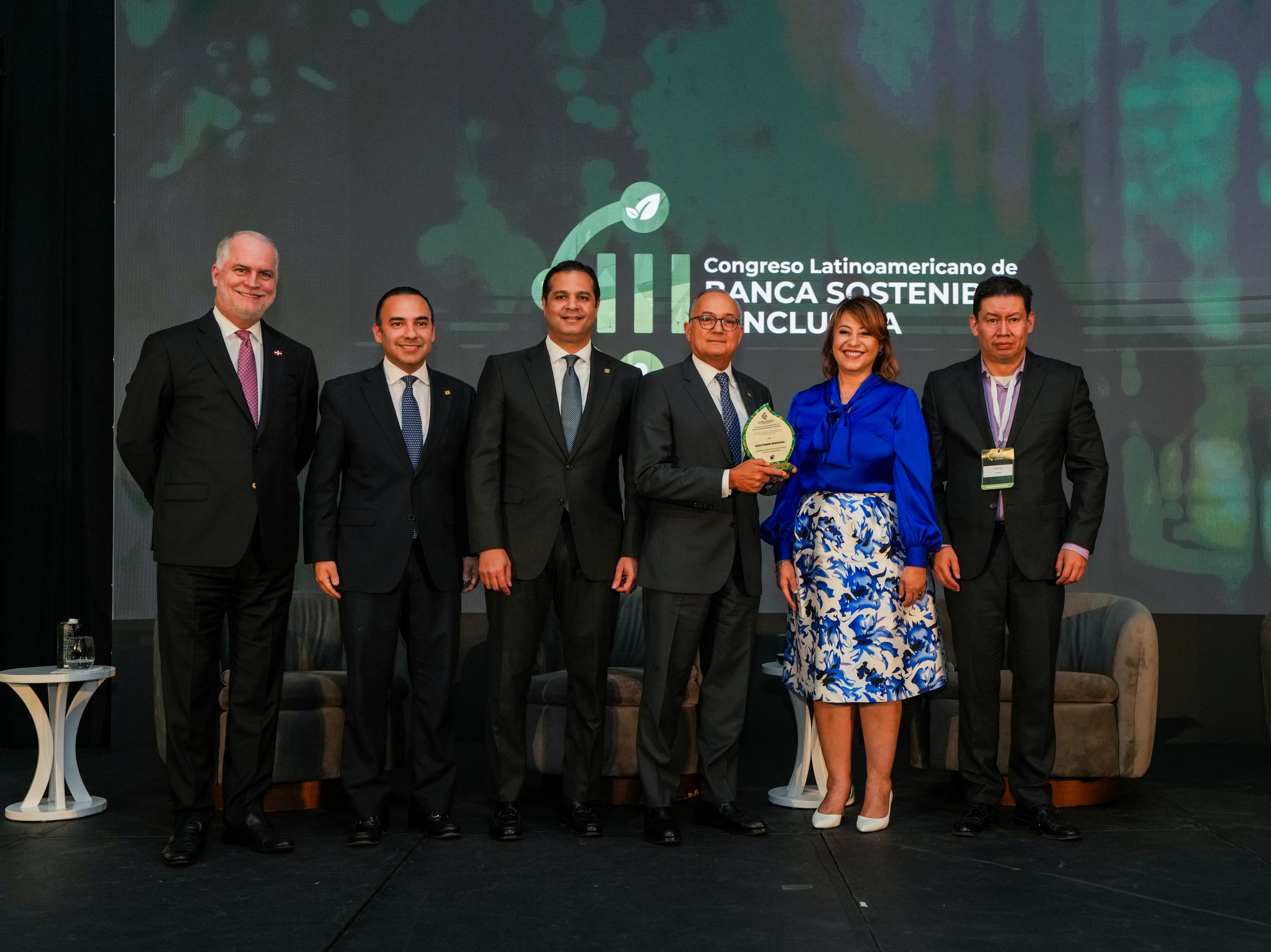 Popular recibe premio en finanzas sostenibles por su emisión del bono verde