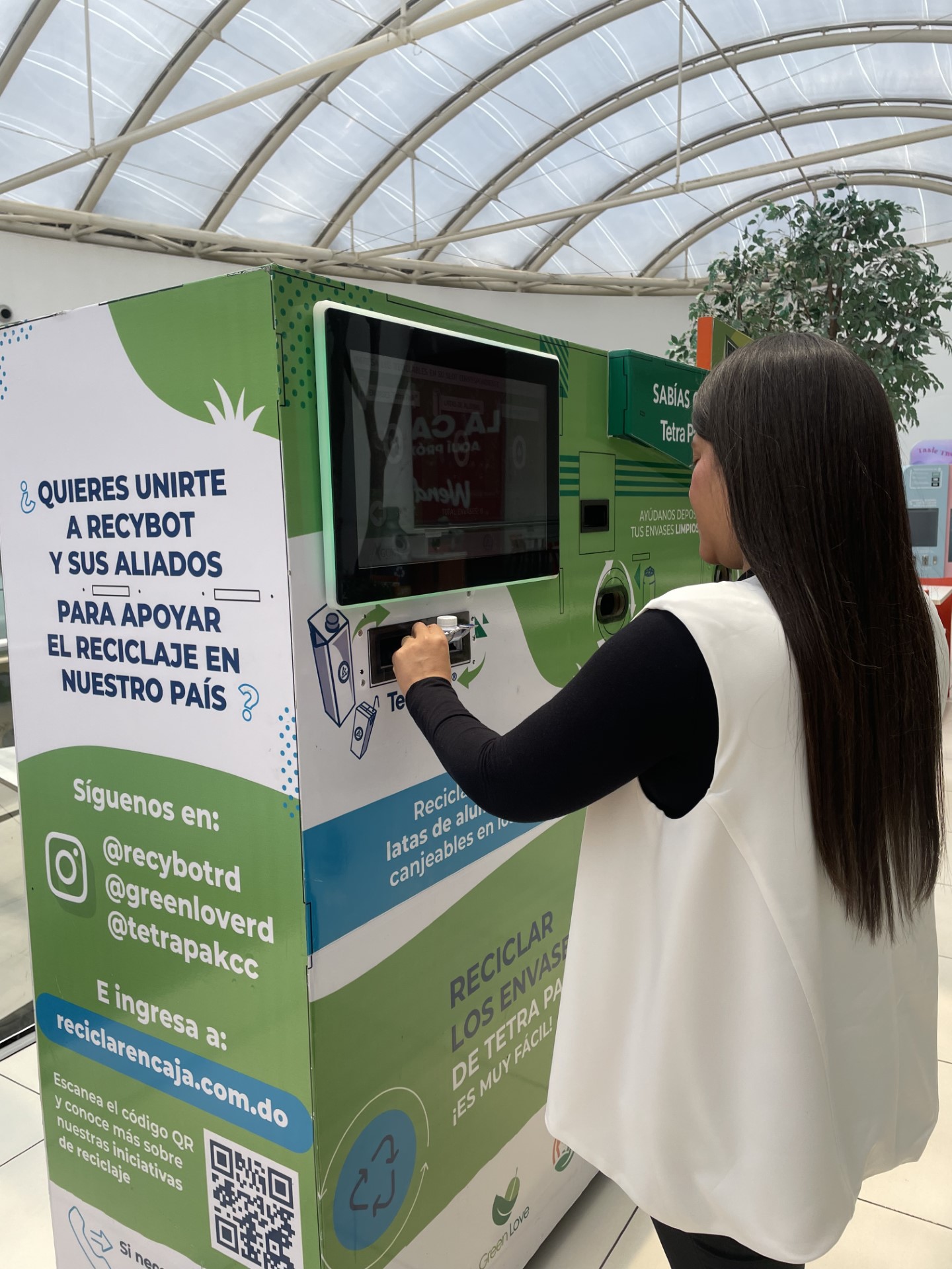 Más de tres millones de libras de residuos son reciclados por Ágora Mall en 13 años de operaciones