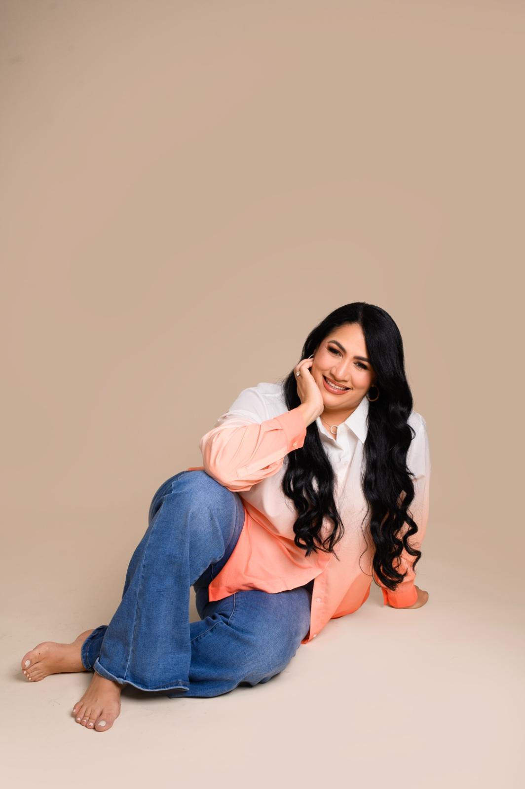 Gloria Ramírez trae un poderoso mensaje de fe y esperanza, con su nuevo tema “Como viento recio”