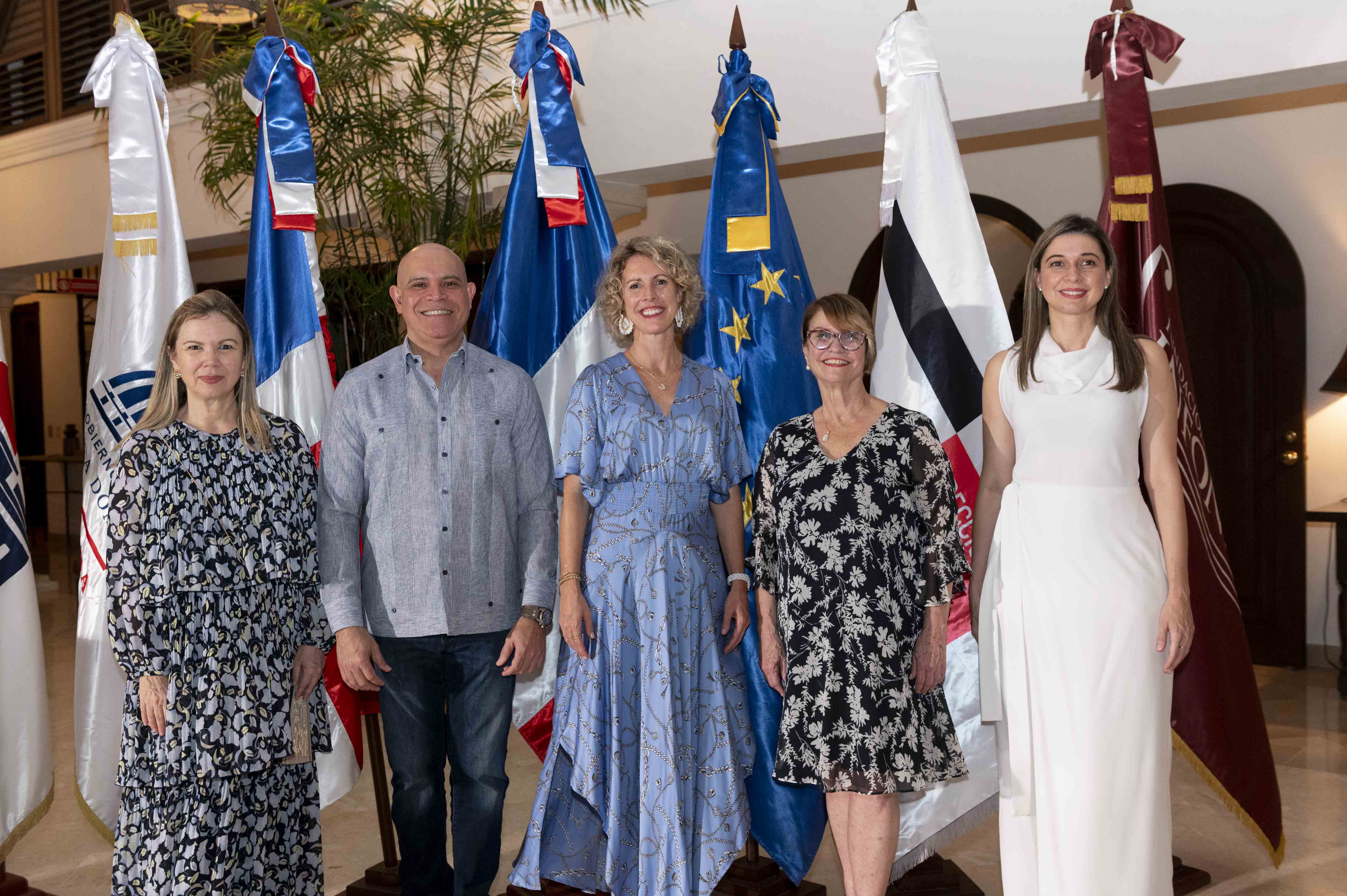 Francia y RD lanzan “Marianne por la Cultura Dominicana” para apoyar a jóvenes artistas
