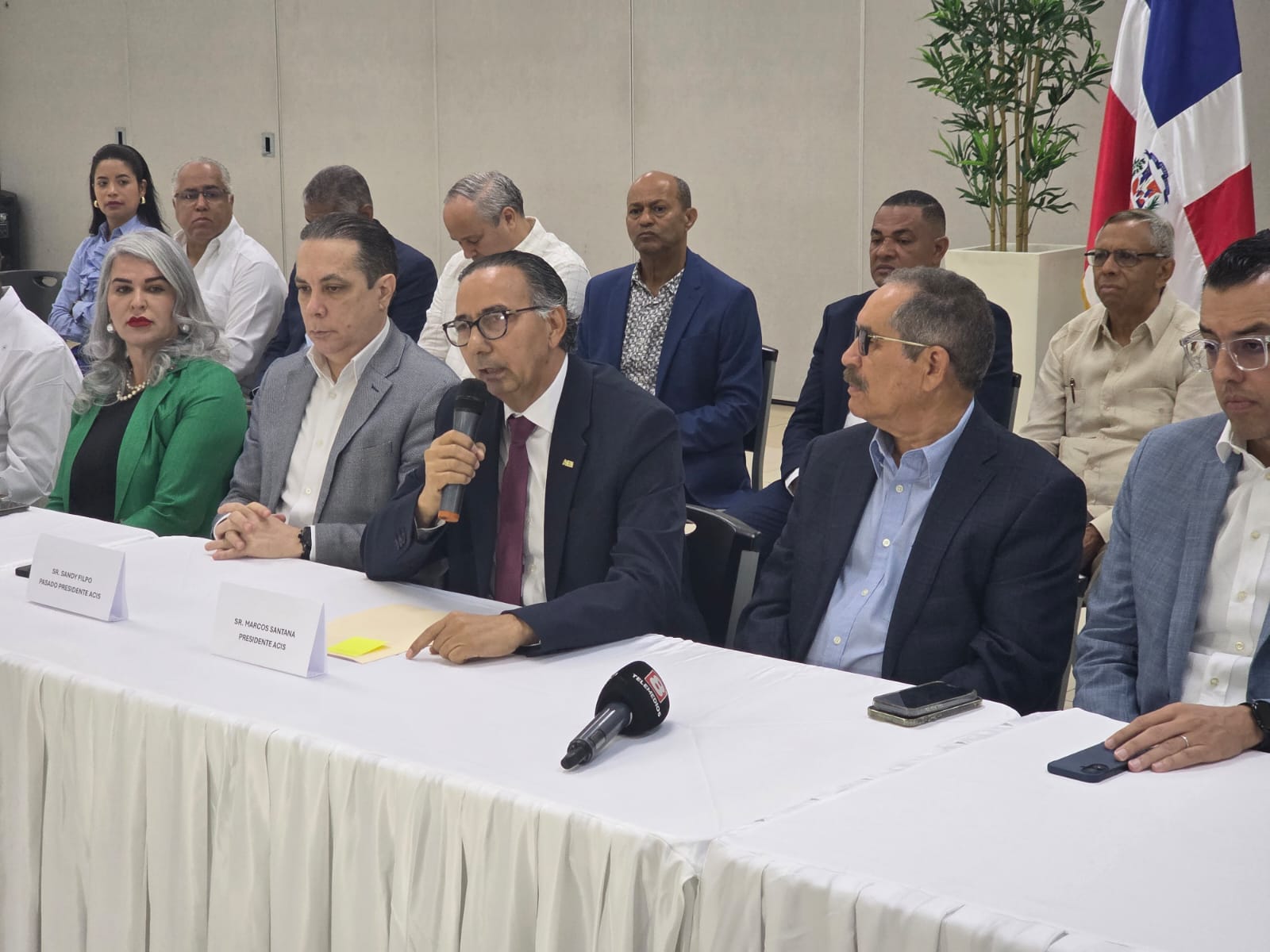 Comerciantes e industriales de Santiago piden al Senado asumir puntos consensuados para modificar Código de Trabajo