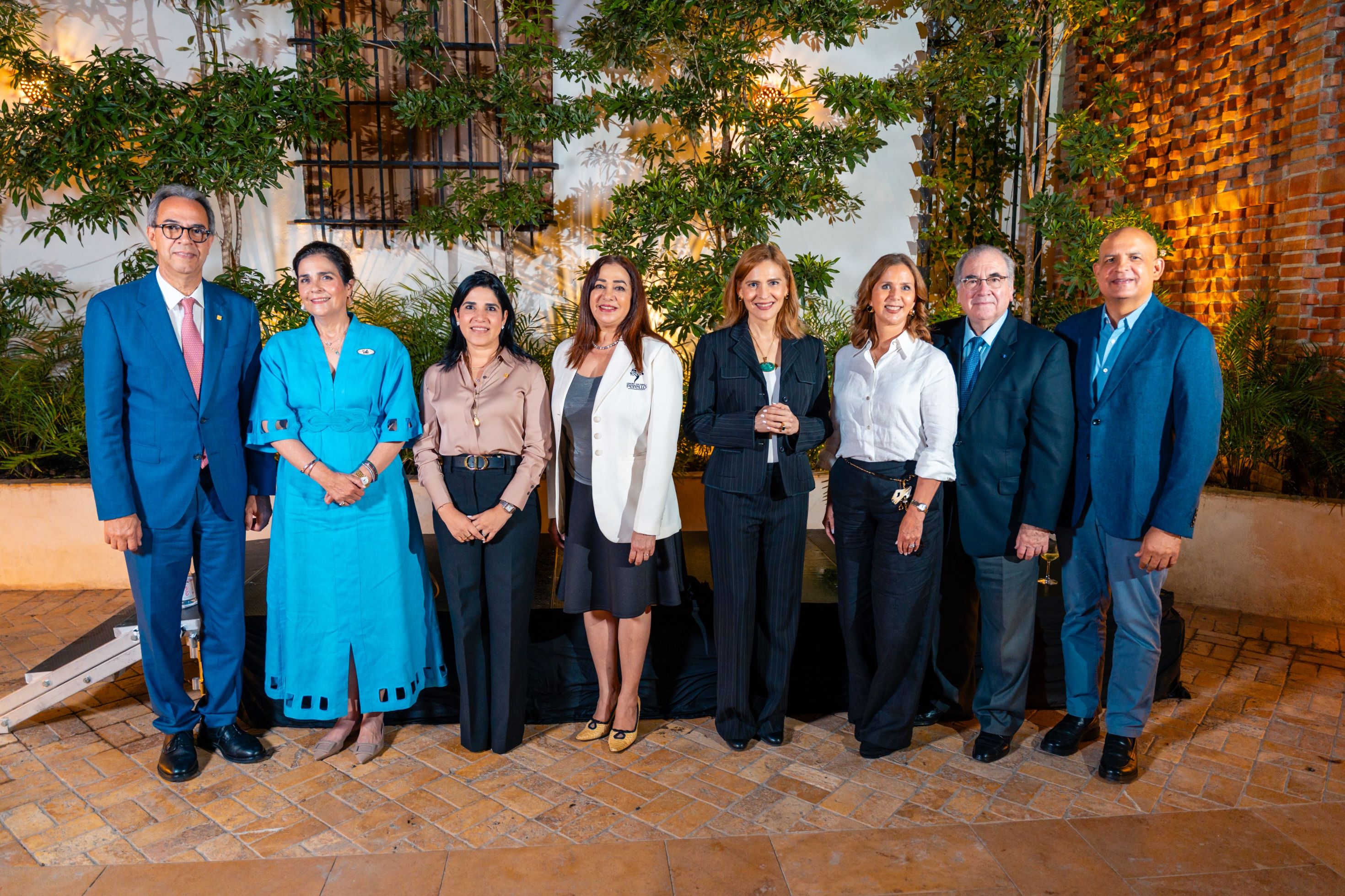 Instituciones culturales se reúnen en el Centro Cultural Taíno Casa del Cordón