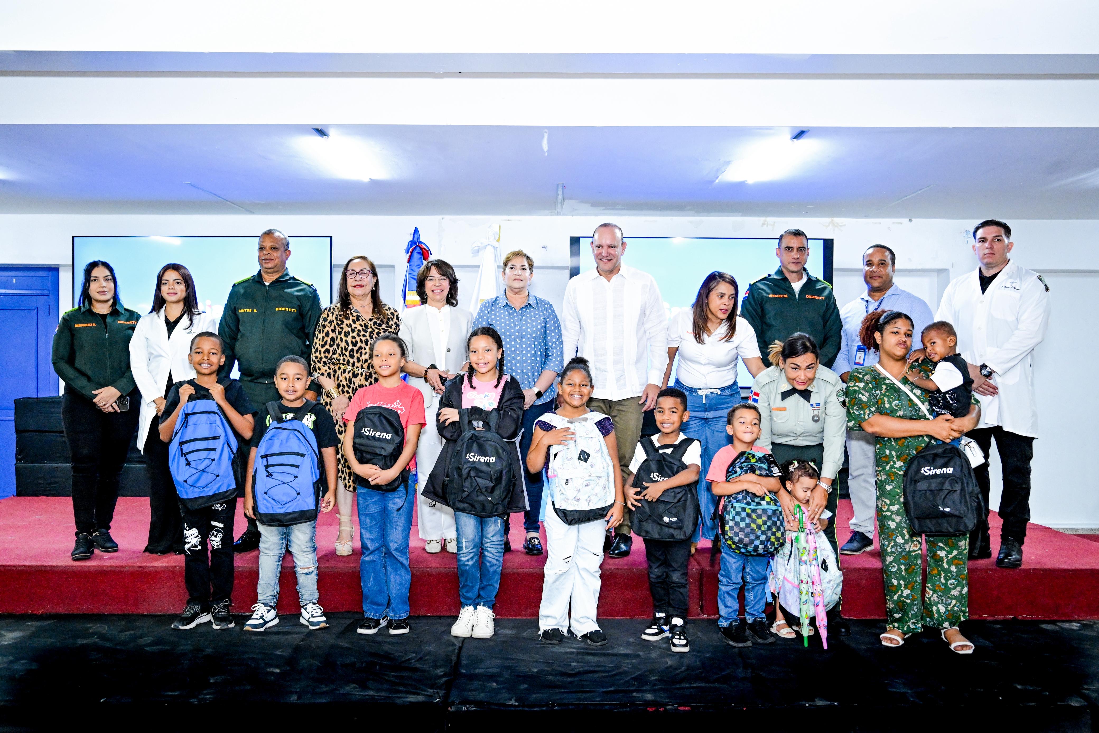 DIGESETT entrega útiles escolares a hijos de sus miembros de la Regional Norte y Noroeste. *