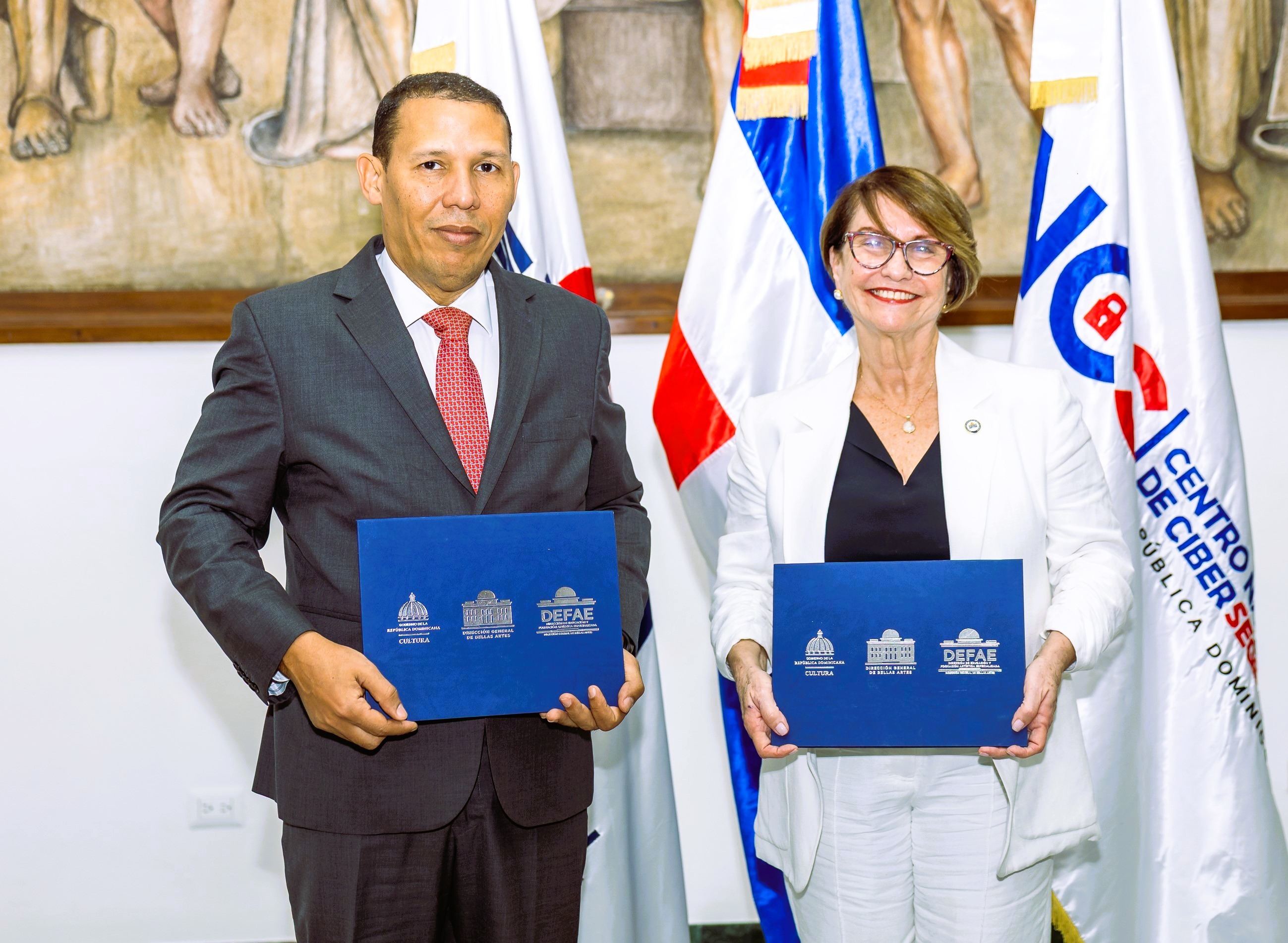 Firman acuerdo para impulsar la ciberseguridad en el arte y la cultura dominicana