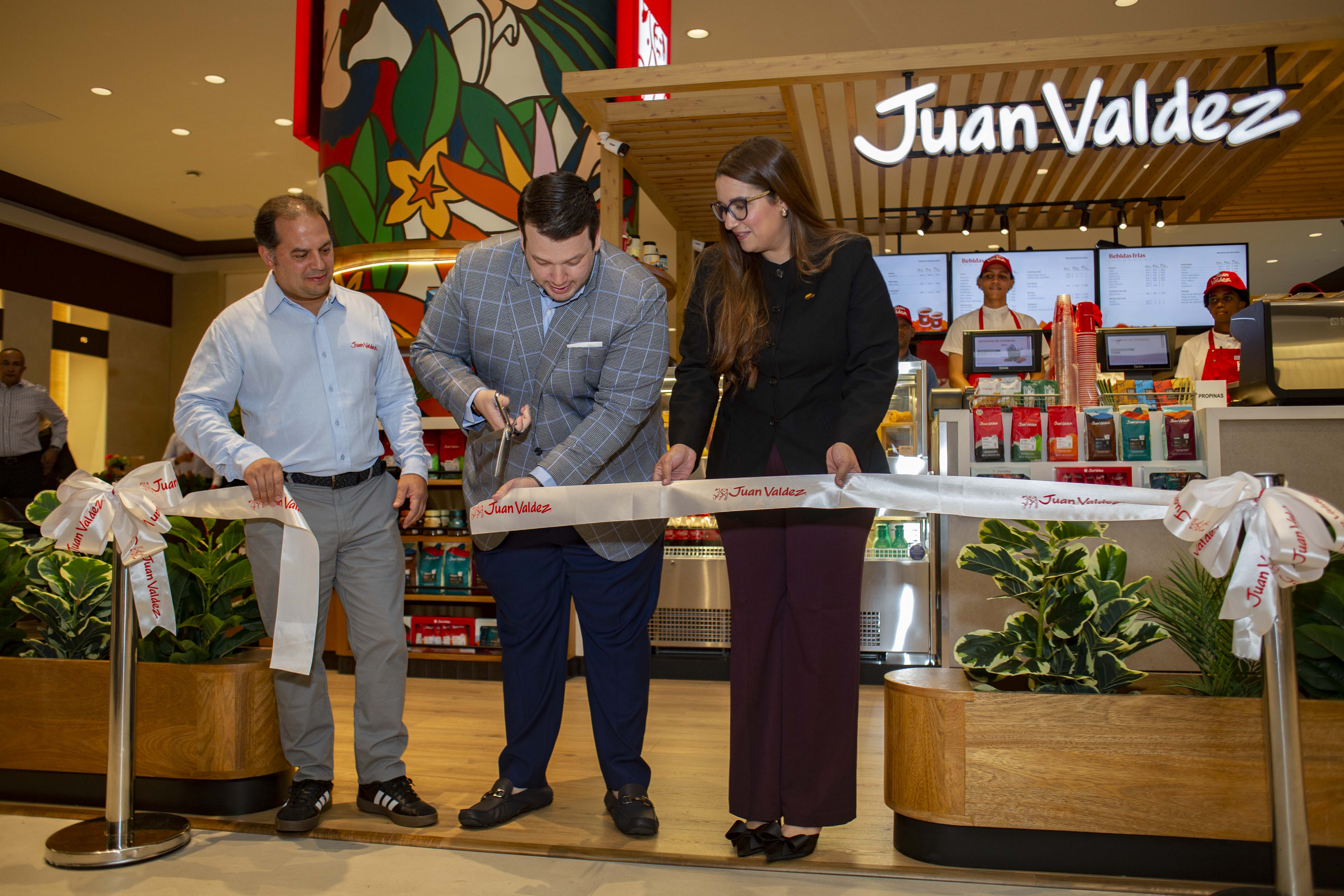 Juan Valdez Café inaugura su primera tienda en Santiago