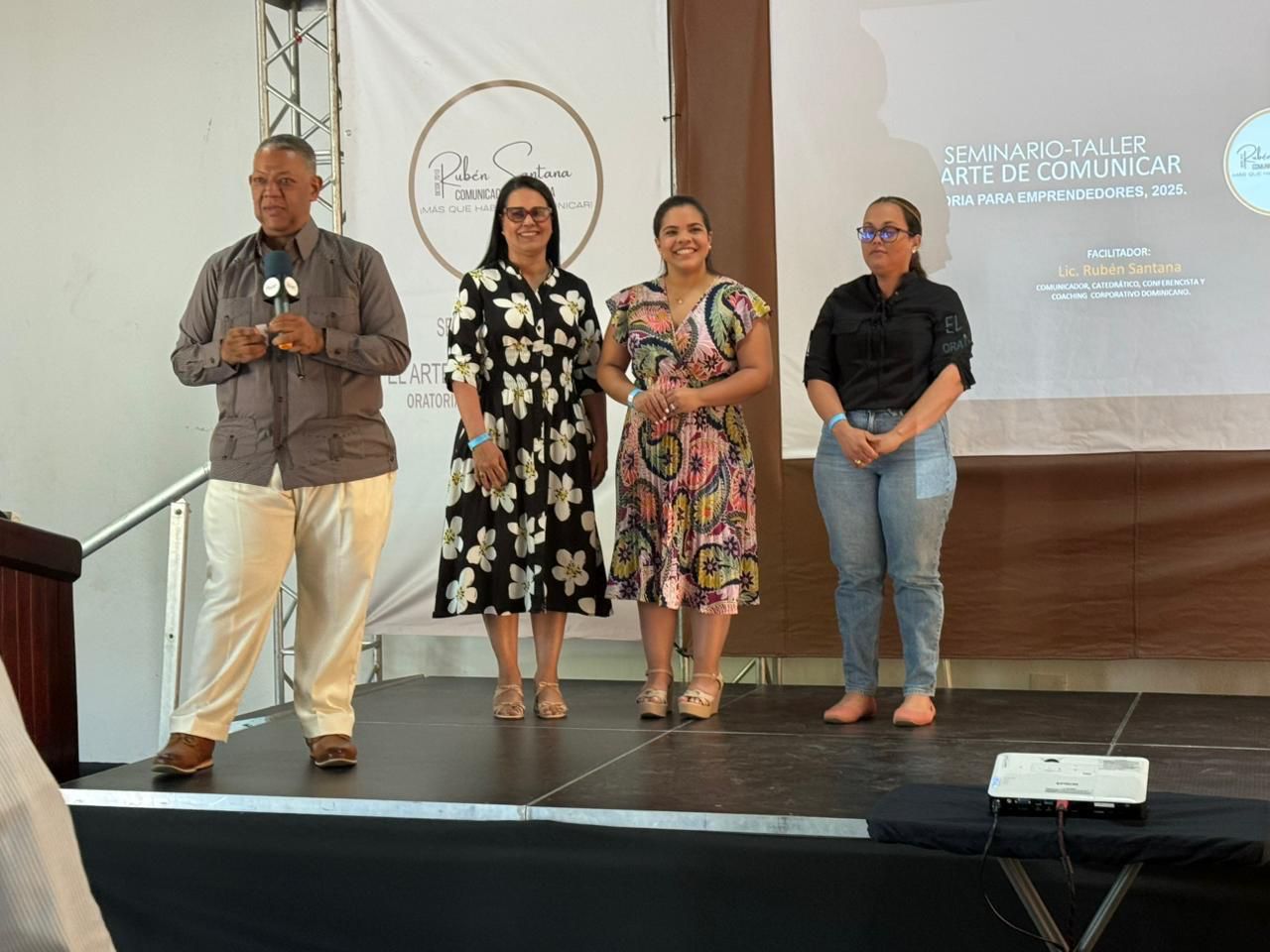 EL ARTE DE COMUNICAR SUPERA TODAS LAS EXPECTATIVAS EN SU TERCERA VERSIÓN