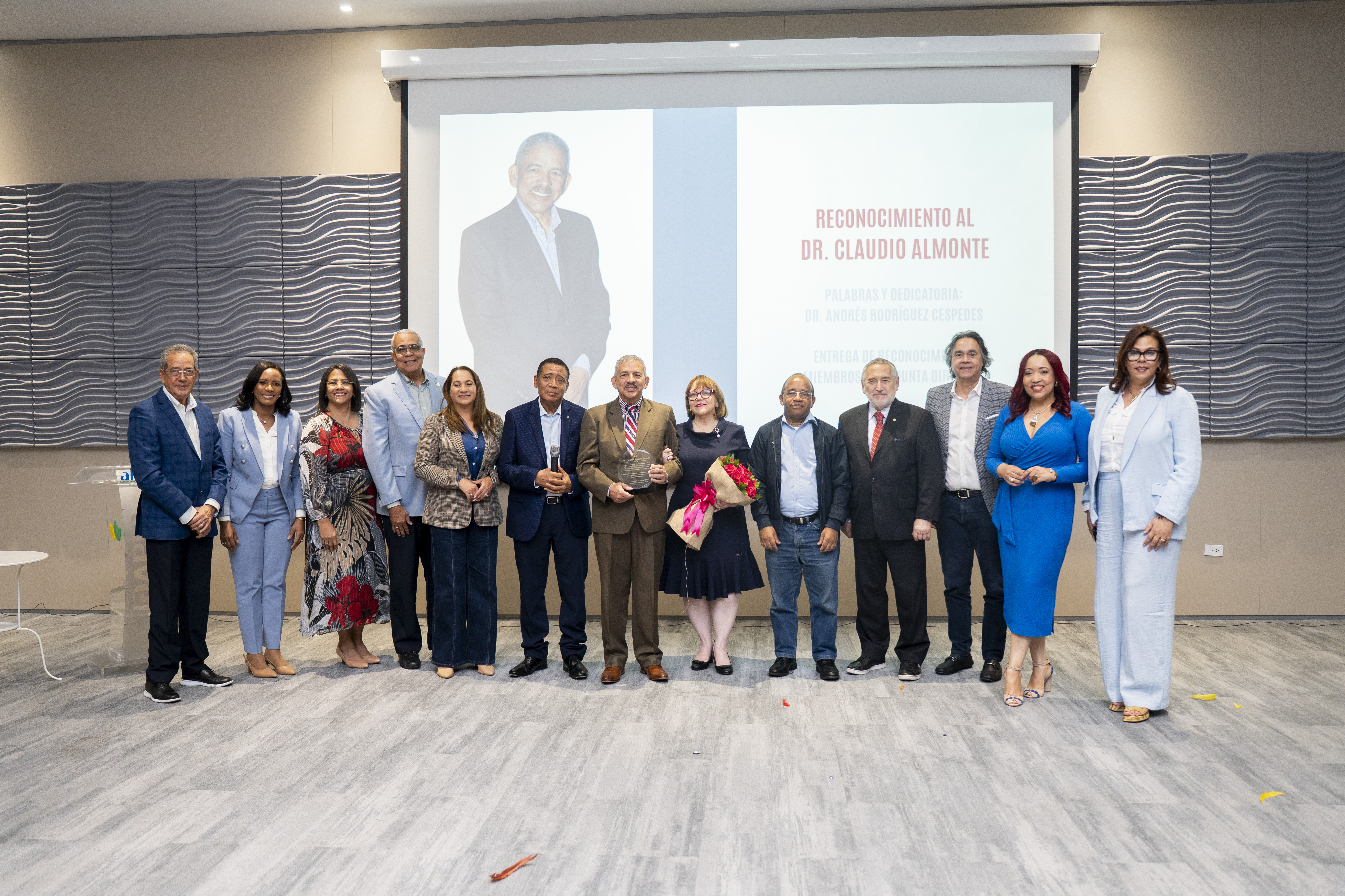 Centro Regional Cardiovascular CERECA realiza jornada científica en La Vega