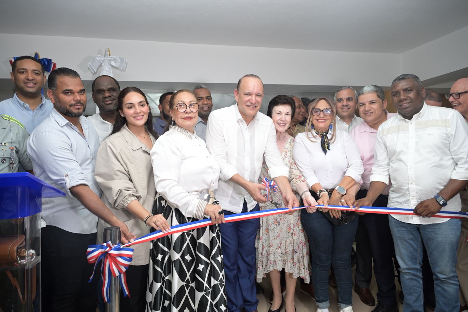 Alcaldía de Santiago entrega remozada la Casa Club de Arroyo Hondo con inversión de RD$8.3 millones