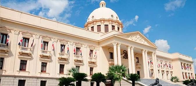 El Poder Ejecutivo emite el Decreto 542-25, modificando el Reglamento de Restaurantes tras planteamientos de MG Abogados