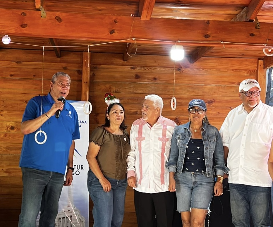 ADOMPRETUR Santiago celebra emotivo y alegre Encuentro Navideño en la Hacienda Don Lorenzo