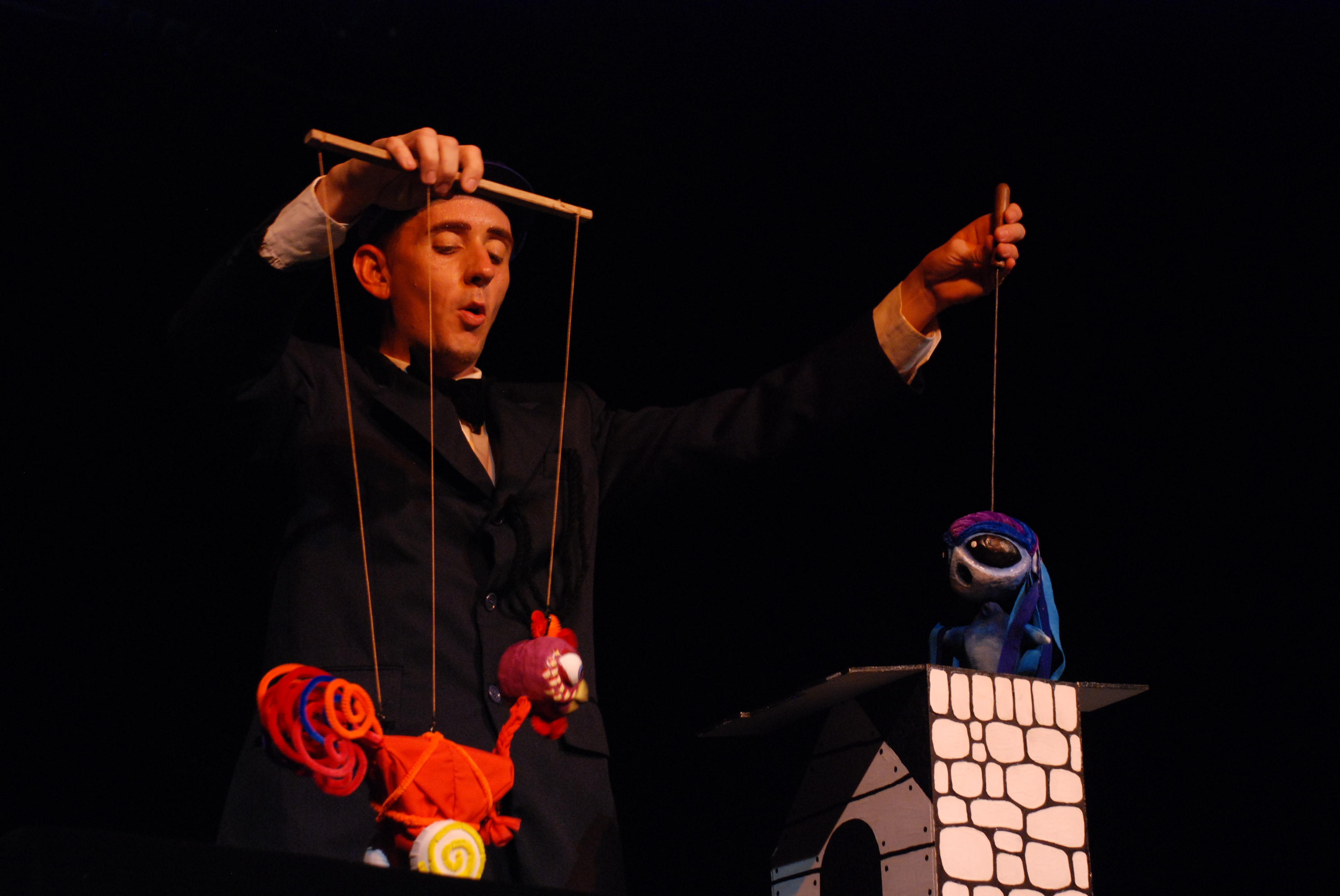 Santa Claus visita NOVA Teatro junto con la obra infantil “La Boda del Tío Perico”