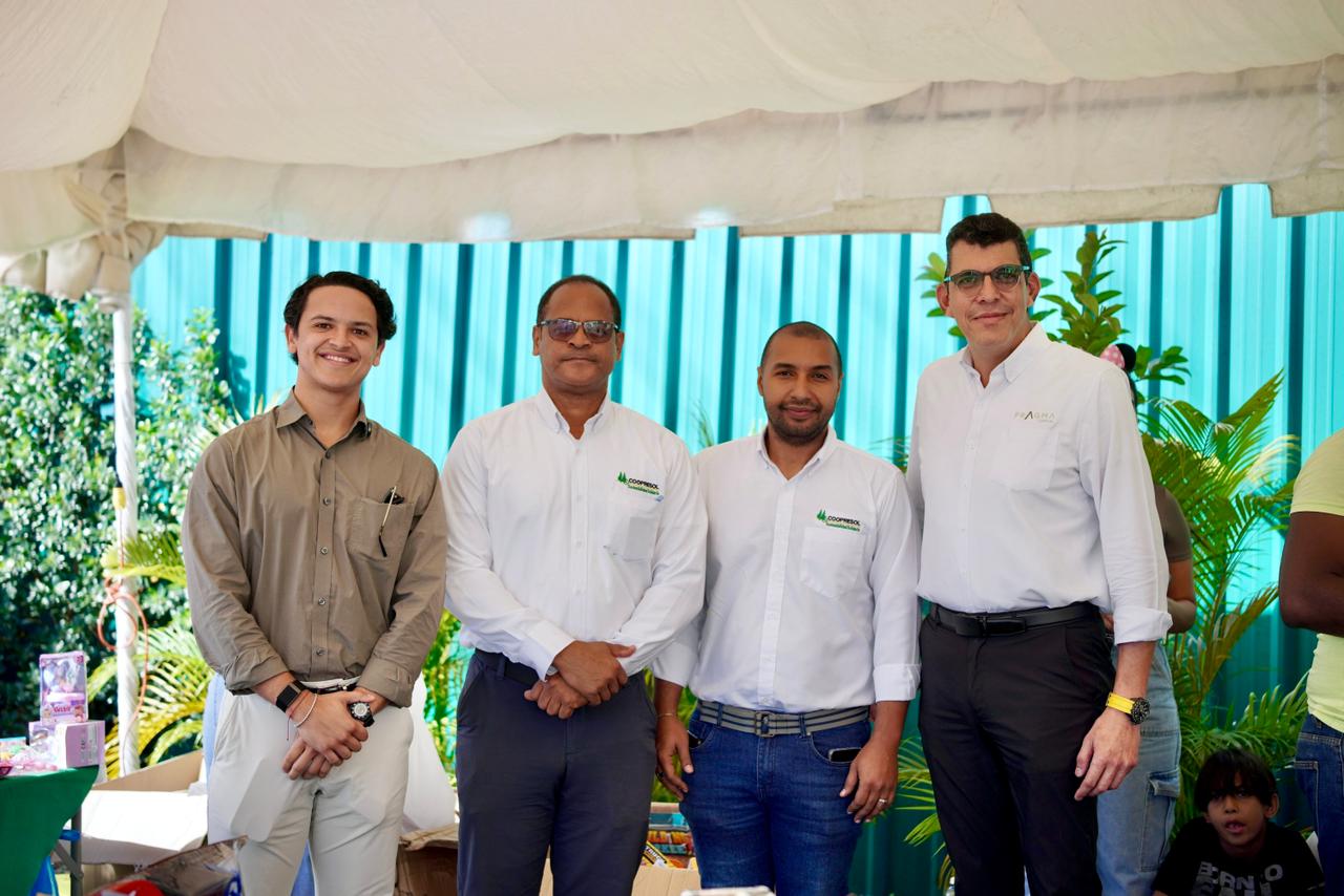 Pragma Capital entrega juguetes por plásticos a niños de comunidades próximas a su proyecto Paraíso del Este