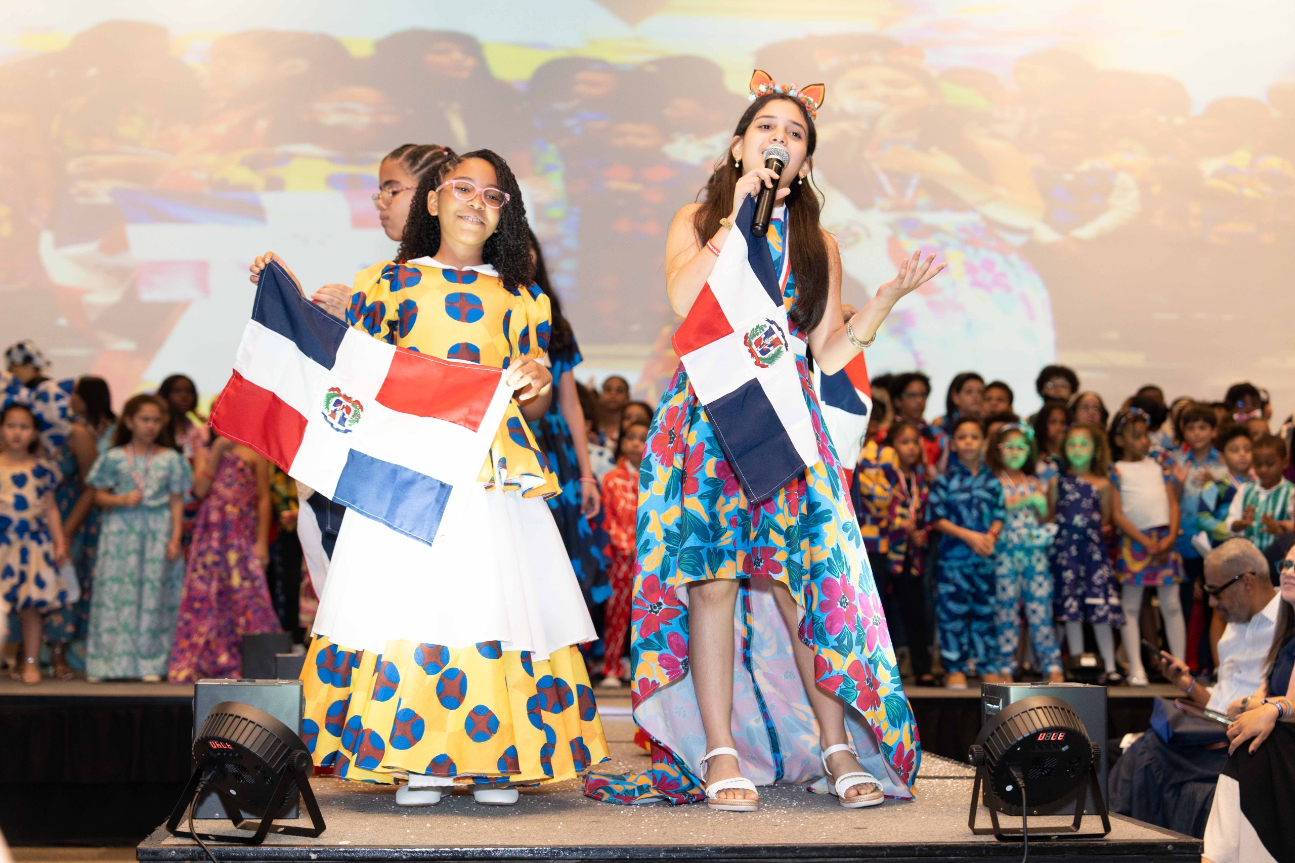 Hilvanando Ilusiones – Dominicana Pinta Bien: el futuro de una nación vestida de arte, talento y orgullo patrio