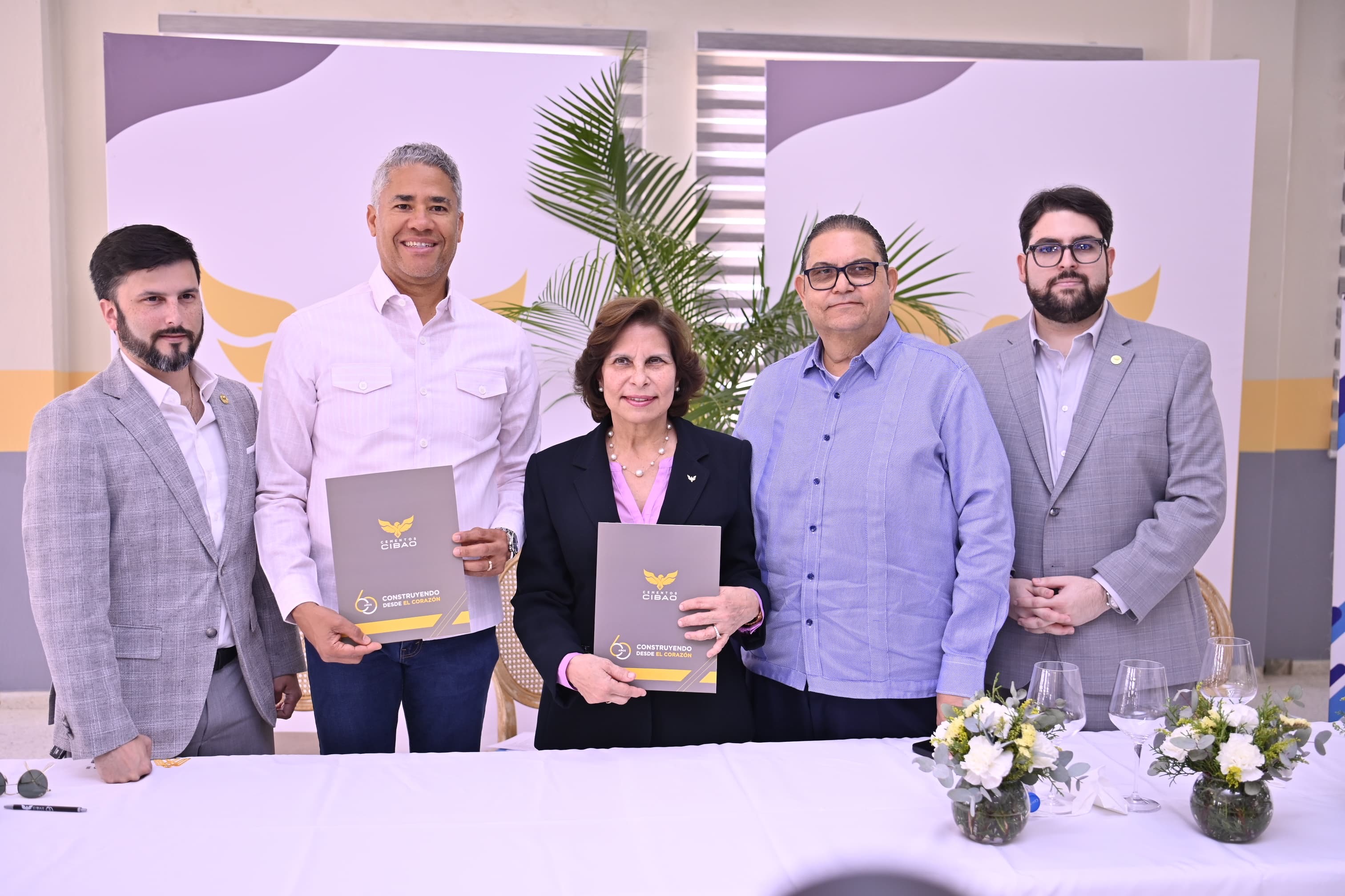 Cementos Cibao dona terreno a CORAASAN para acueducto en beneficio comunidad de Puñal en Santiago