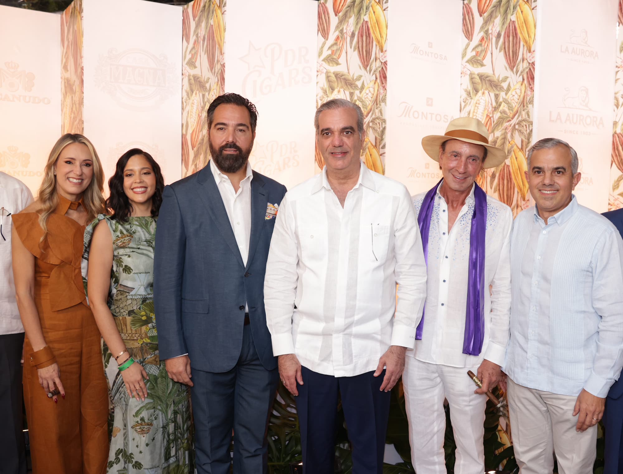 Santiago enciende la pasión del cigarro dando inicio al XVIII Festival Procigar, con la presencia del presidente Luis Abinader