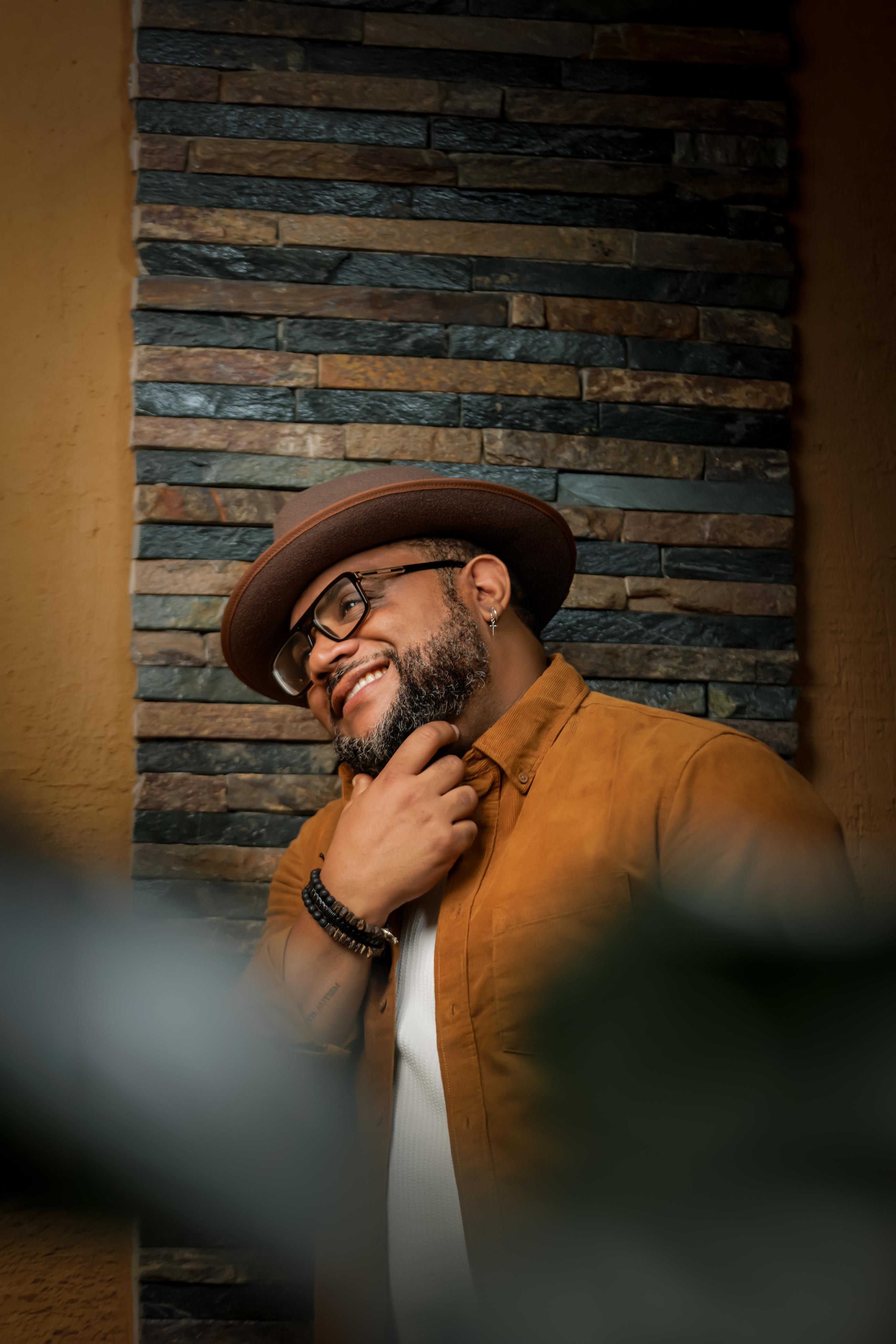 Moa Cabrera fortalece su proyección musical con videoclip