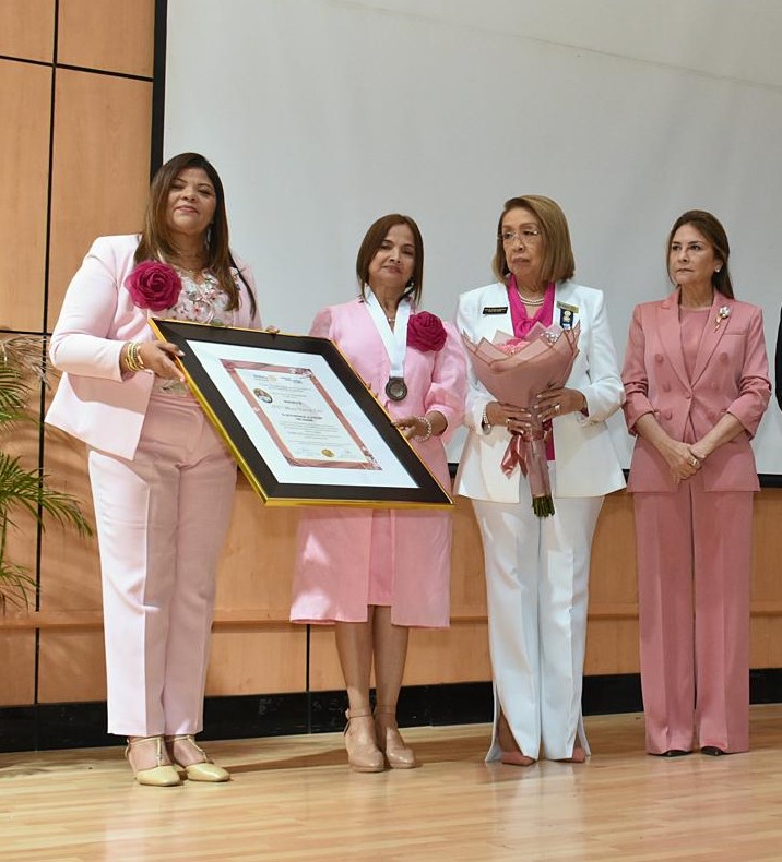 Distrito 4060 de Rotary reconoce a 70 mujeres líderes