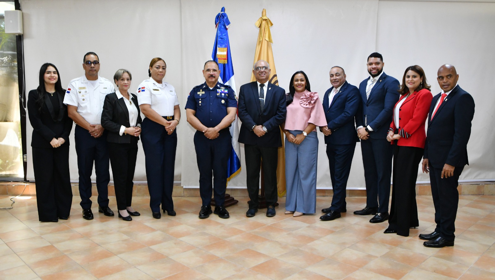 IPES fortalece alianza con el IESPEC para impulsar capacitación continua de  agentes policiales