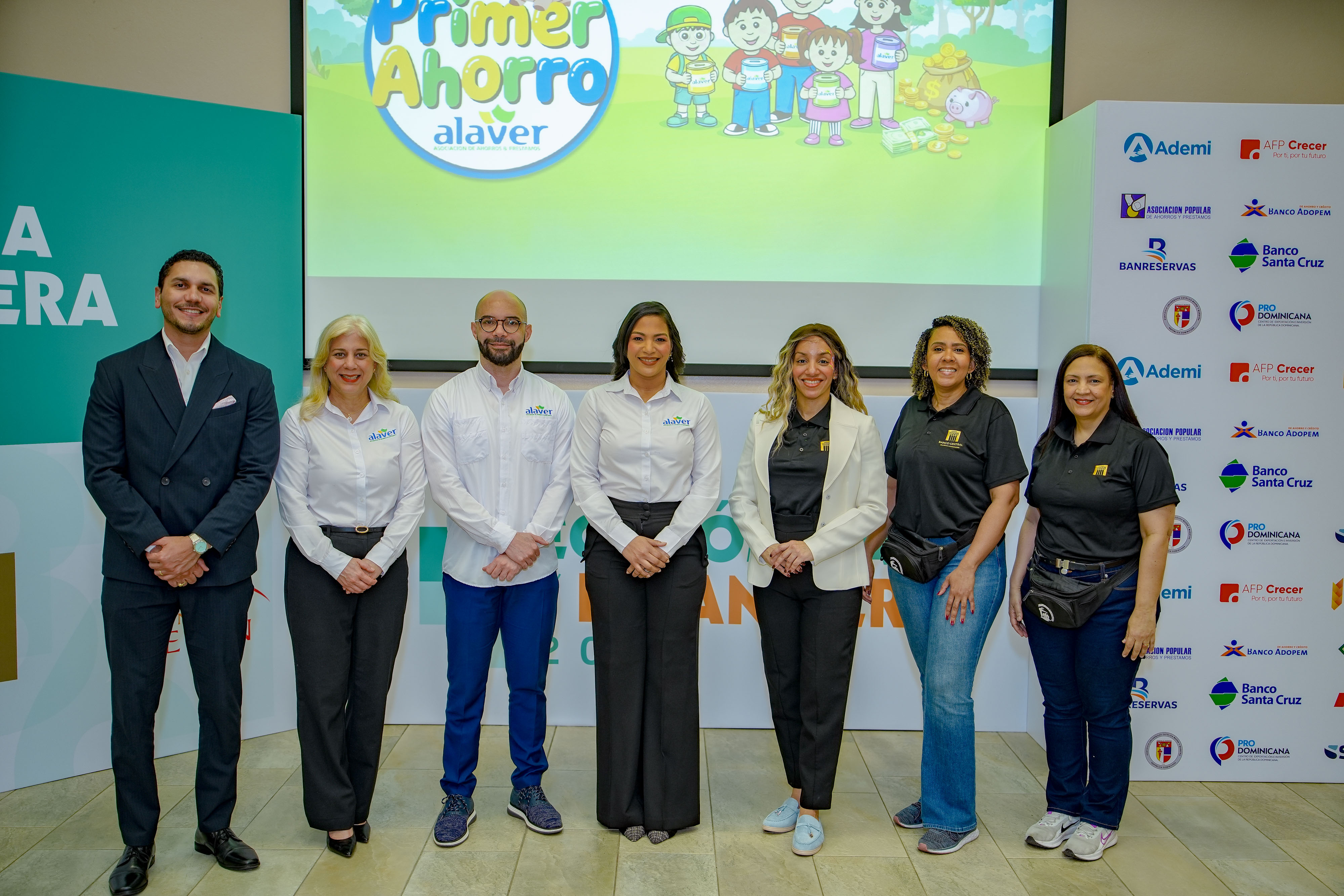 ALAVER presenta “Mi primer ahorro” durante la Semana Económica y Financiera 2026