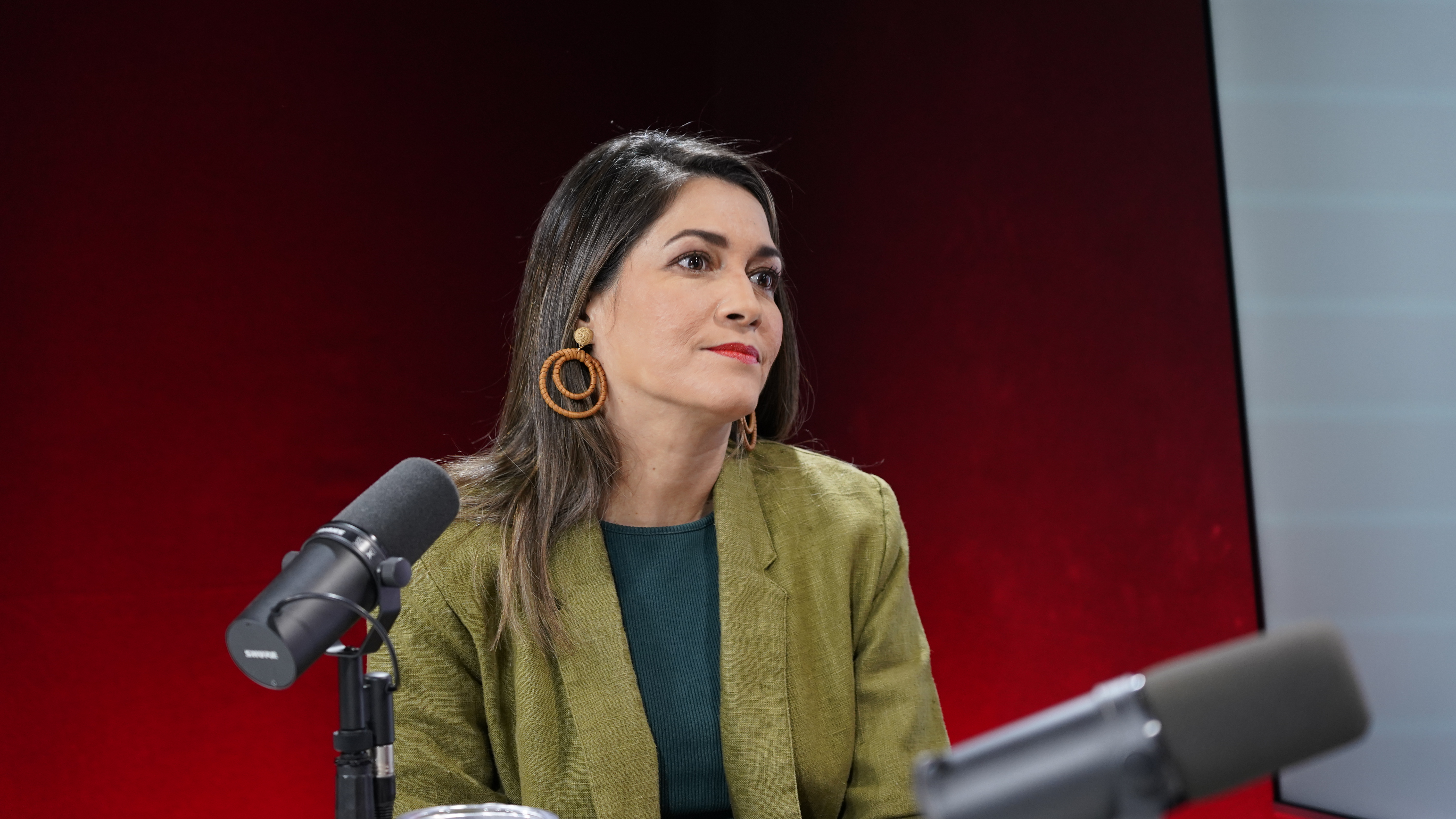 Más Allá del Titular”, el espacio que transforma temas complejos en herramientas de bienestar y liderazgo