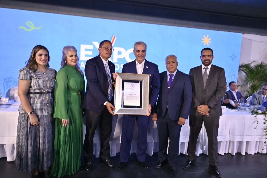 Expo Amaprosan 2026 inaugura trigésima quinta edición dedicada al Grupo Bocel durante actividad encabezada  por el presidente Luis Abinader Corona